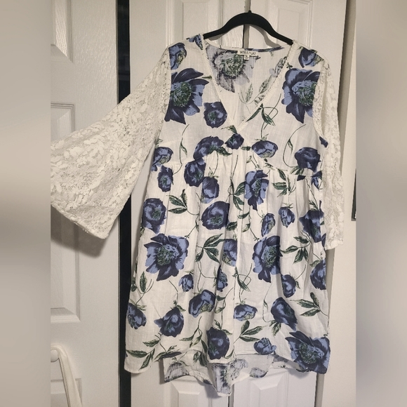tassels n lace dress Tassels N Lace Off White Gauzy Dress w Long Lace Sleeves Size M Keyhole Back